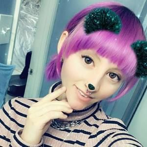 Meet your Posher, Laurel